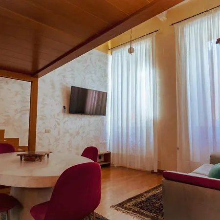 Navona Family House Apartment